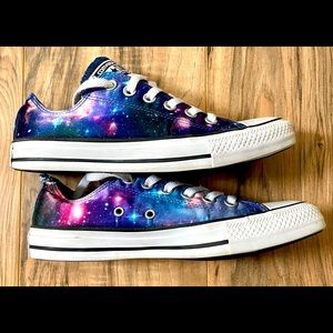 Converse Low Top Galaxy